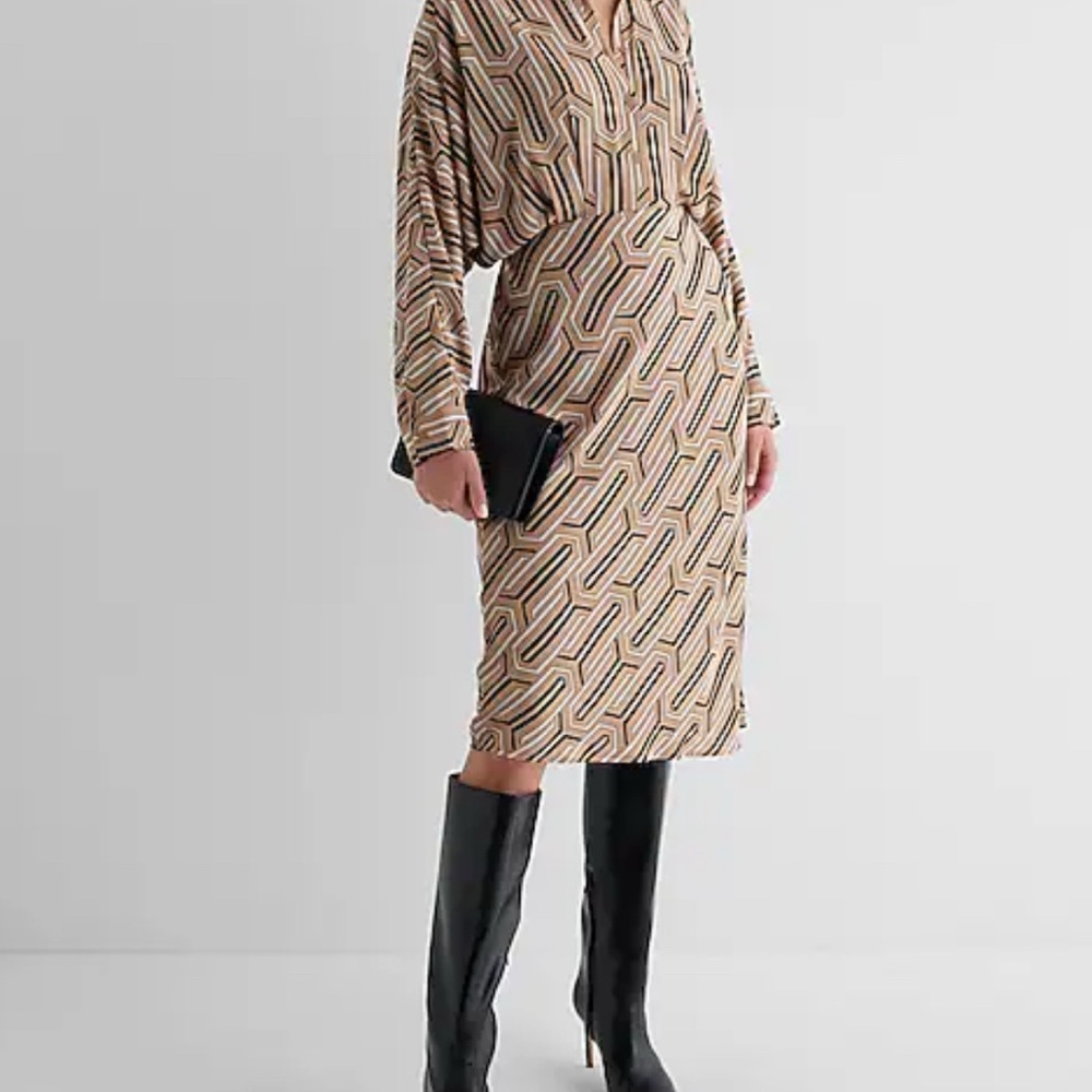 Express Black and White Chain Print Portofino Dress - Picture 8 of 8